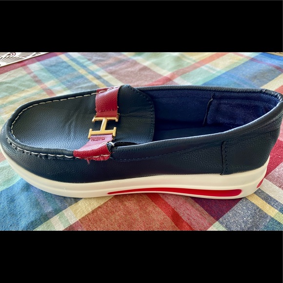 Navy & Red Vegan Lightweight Designer Loafers New W/O Box - Picture 6 of 7